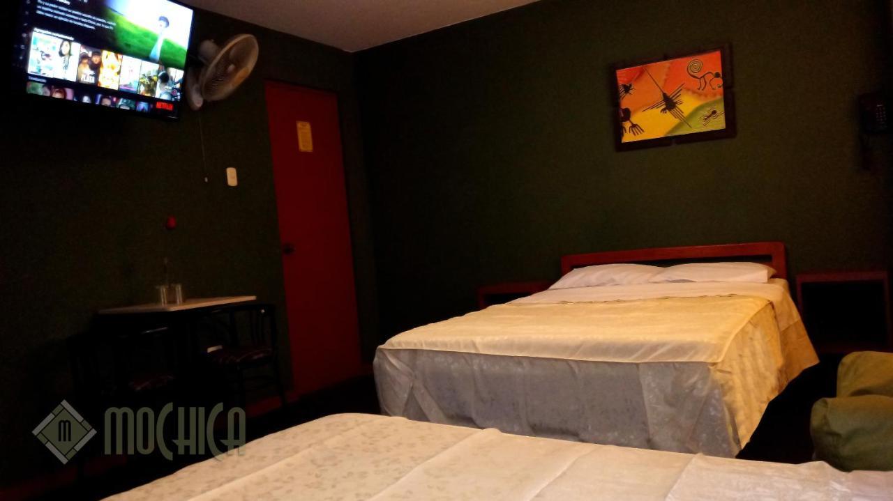Hostal Residencial Mochica Lima Buitenkant foto