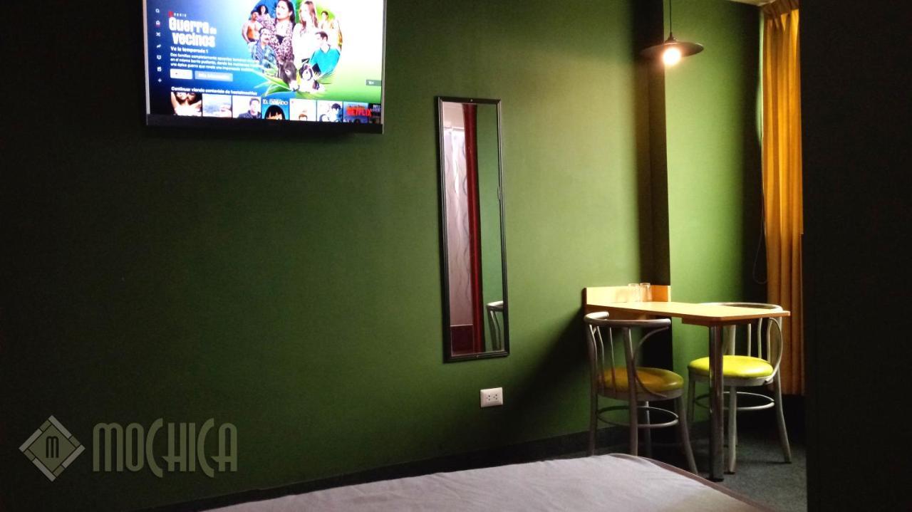 Hostal Residencial Mochica Lima Buitenkant foto