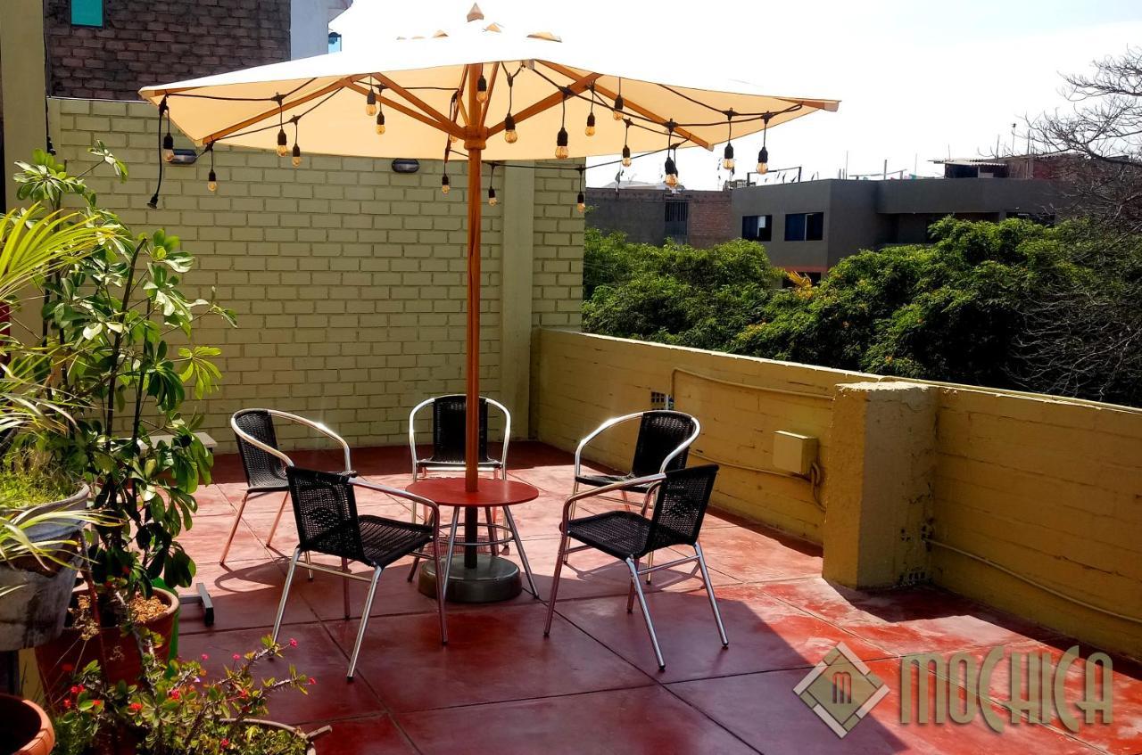 Hostal Residencial Mochica Lima Buitenkant foto
